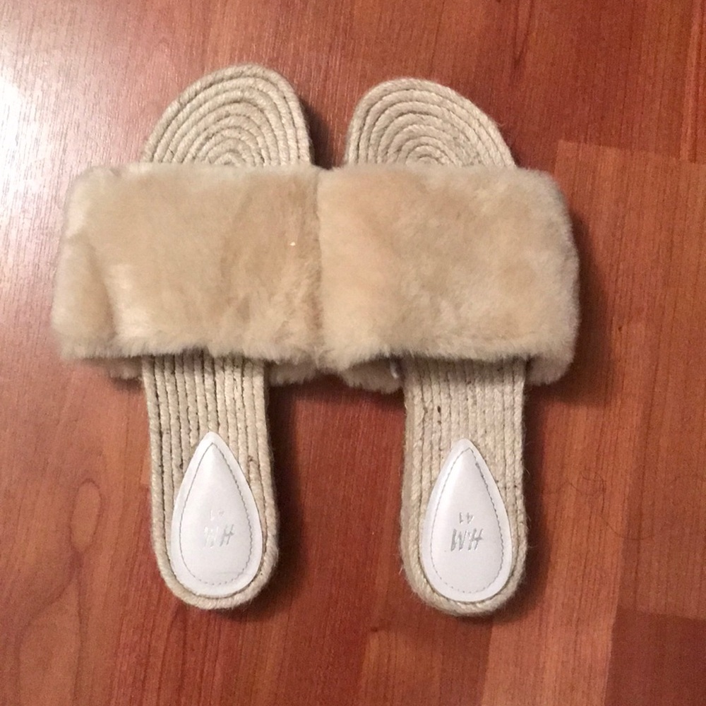 H&M fuzzy slippers